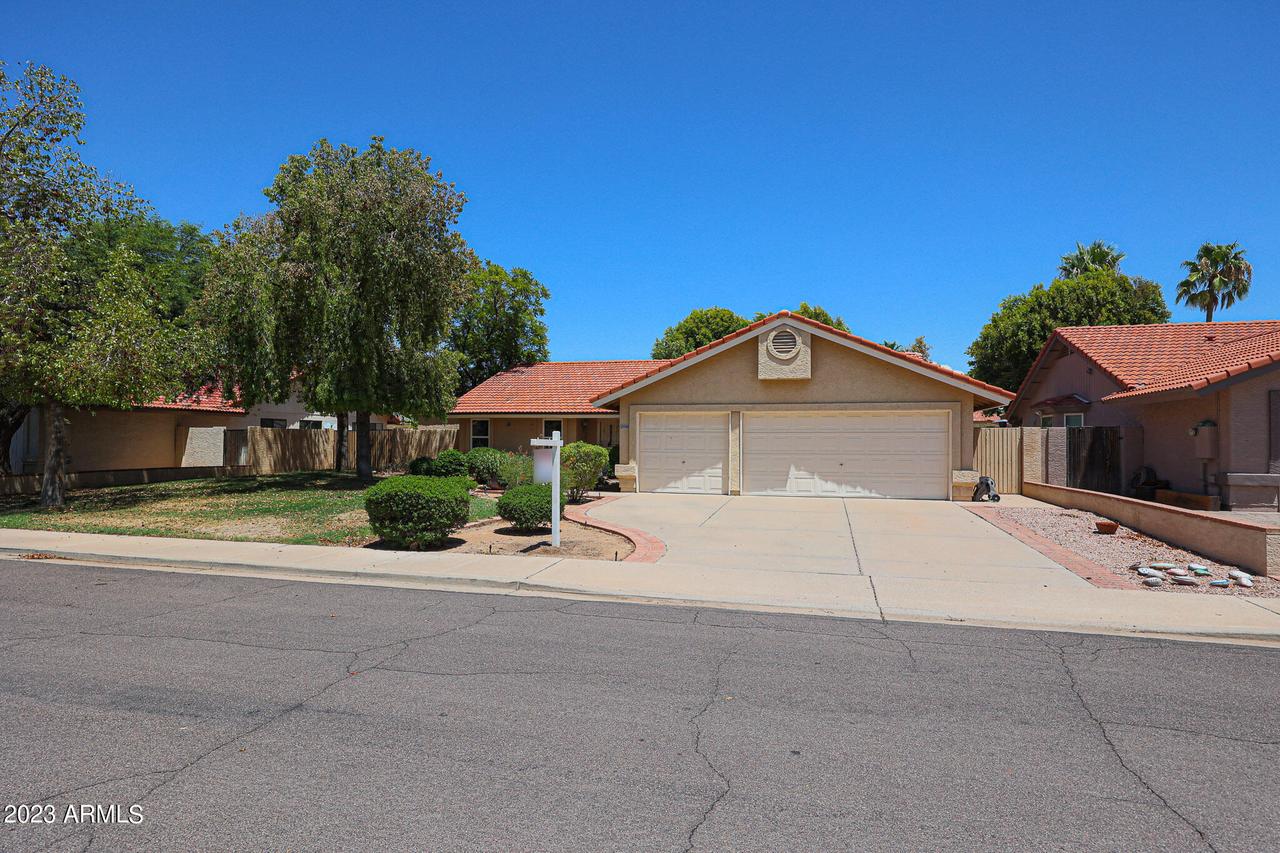 5526 E Evergreen St., Mesa, AZ 85205
