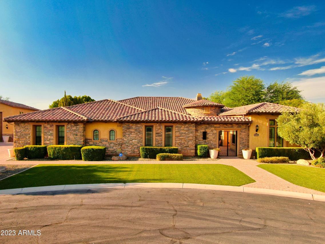 2472 E Robin Ct., Gilbert, AZ 85296