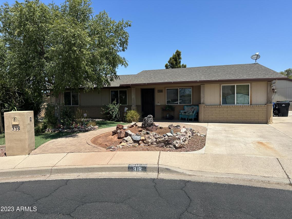 318 N Winthrop Cir., Mesa, AZ 85213
