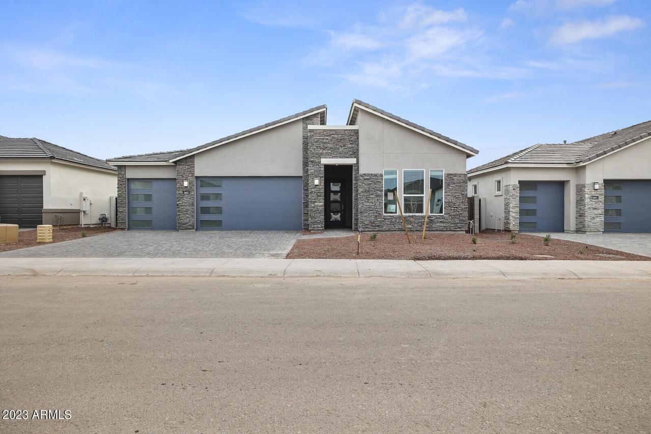 10437 W Melinda Ln., Peoria, AZ 85382