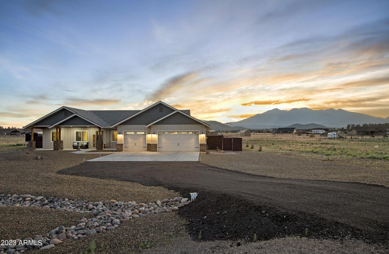 9784 Girard Rd., Flagstaff, AZ 86004