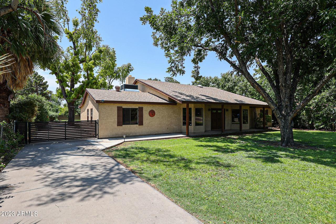 3231 W Orangewood Ave., Phoenix, AZ 85051