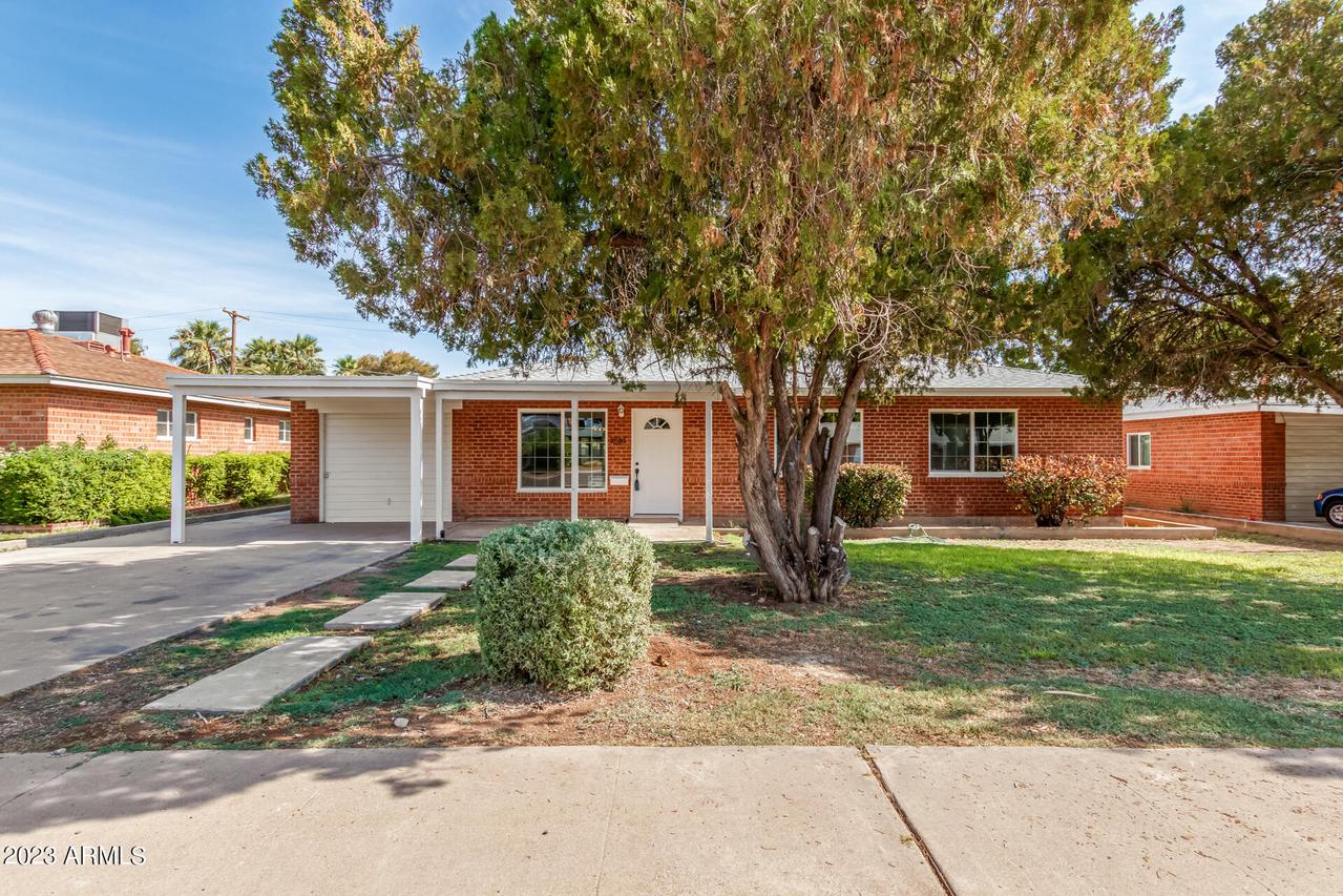 2535 E Turney Ave., Phoenix, AZ 85016