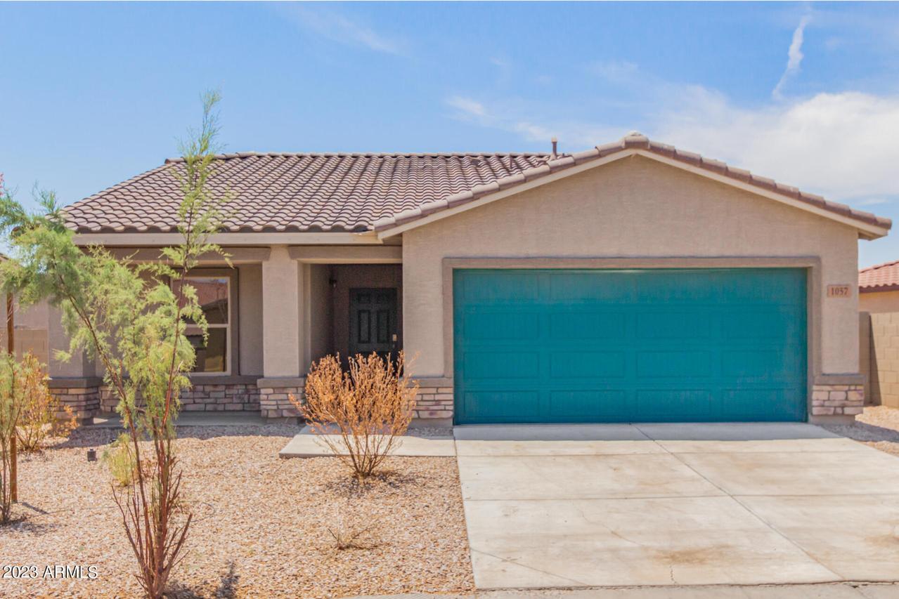 1057 W Greyhawk Loop, Casa Grande, AZ 85122