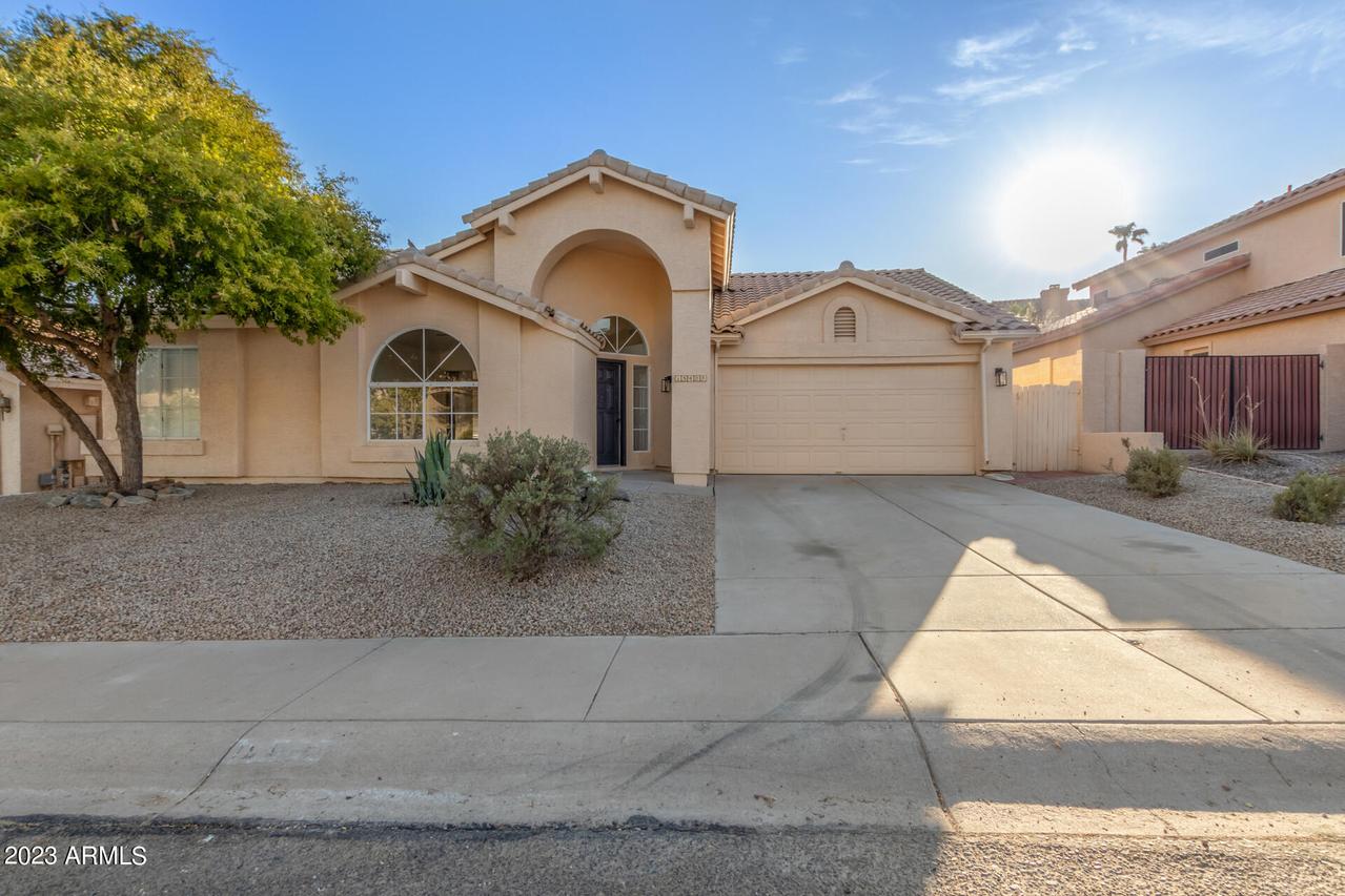 15408 S 13th Ave., Phoenix, AZ 85045