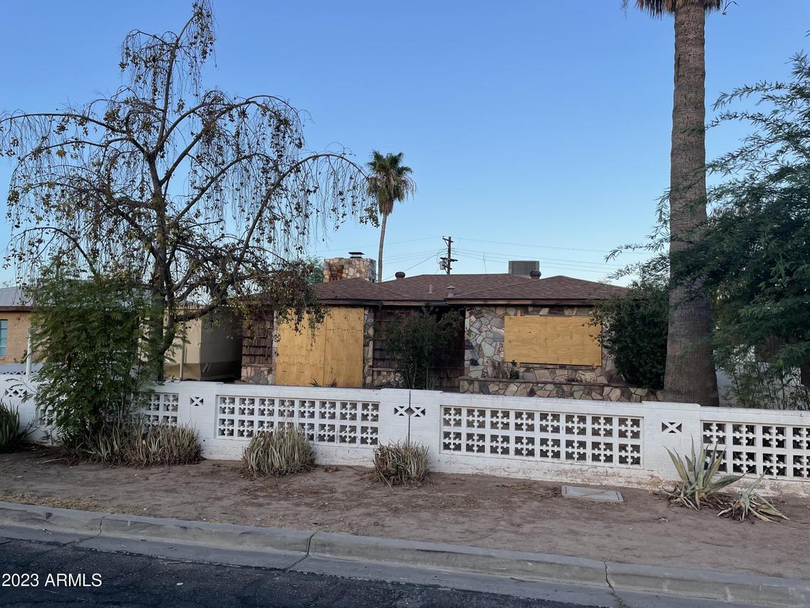 5215 S 12th Ave., Phoenix, AZ 85041