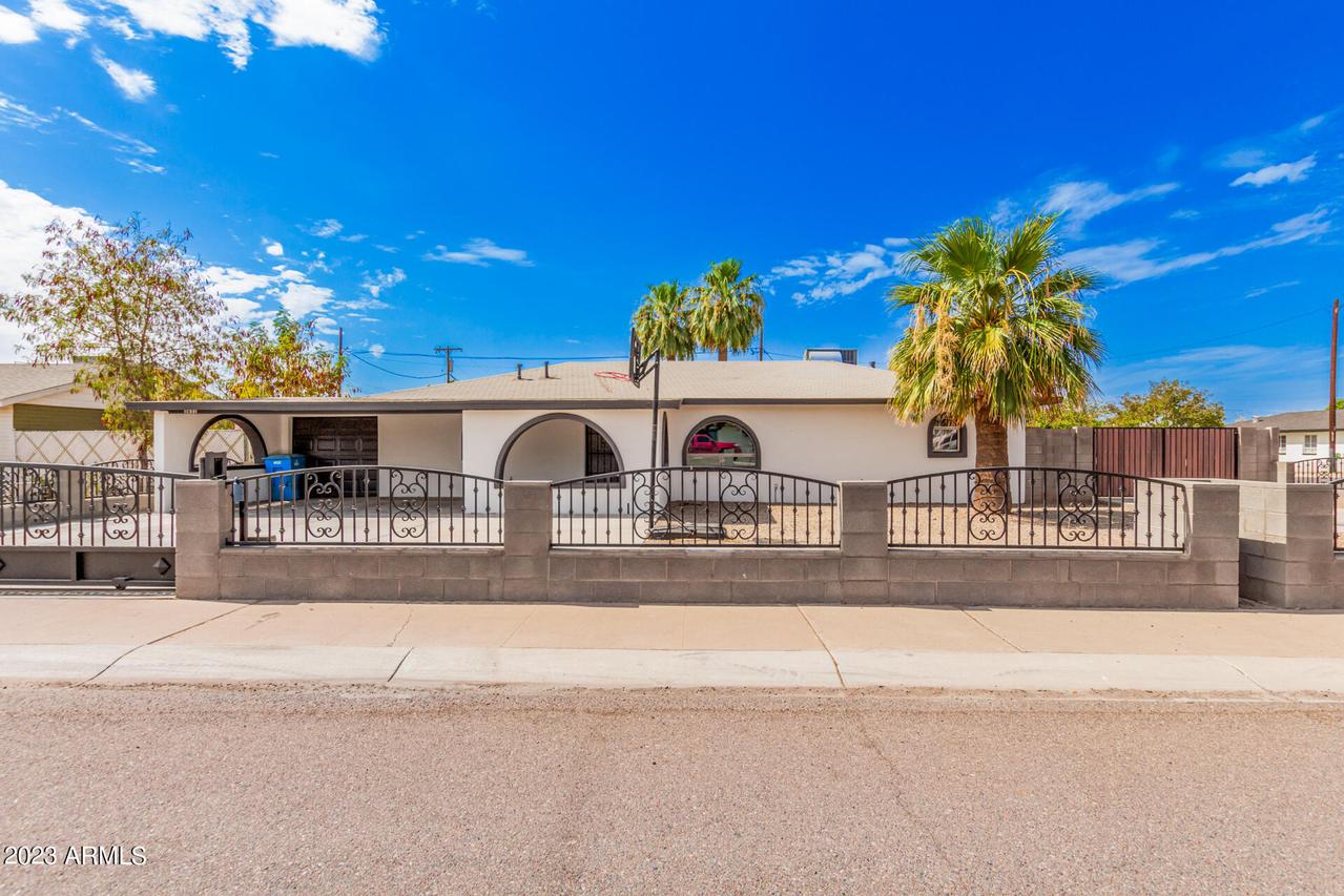 3631 W Lynwood St., Phoenix, AZ 85009
