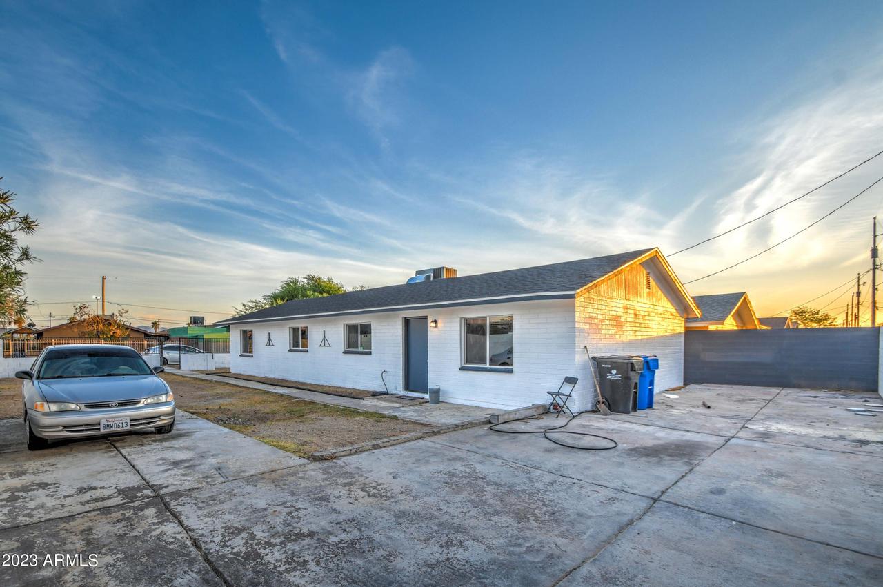 3532 W Maricopa St., Phoenix, AZ 85009