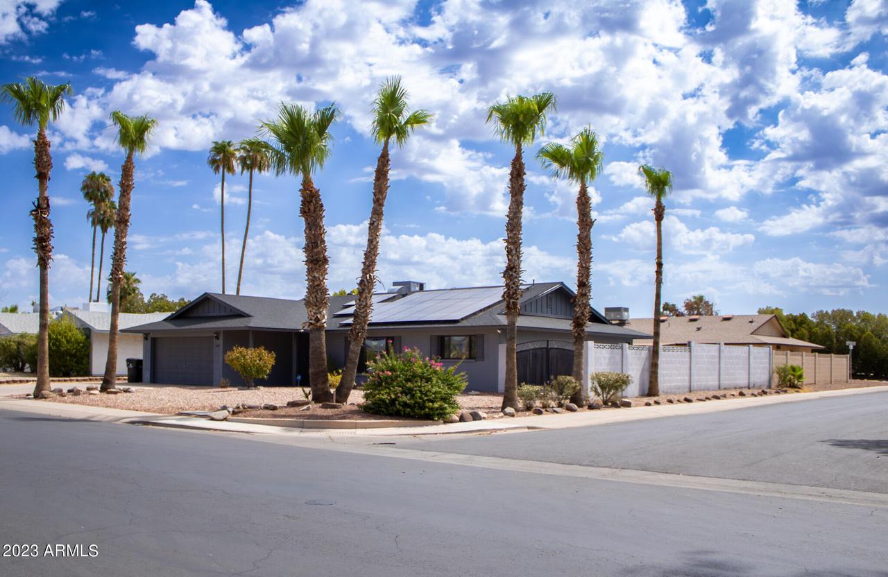 14837 N 37th Ave., Phoenix, AZ 85053