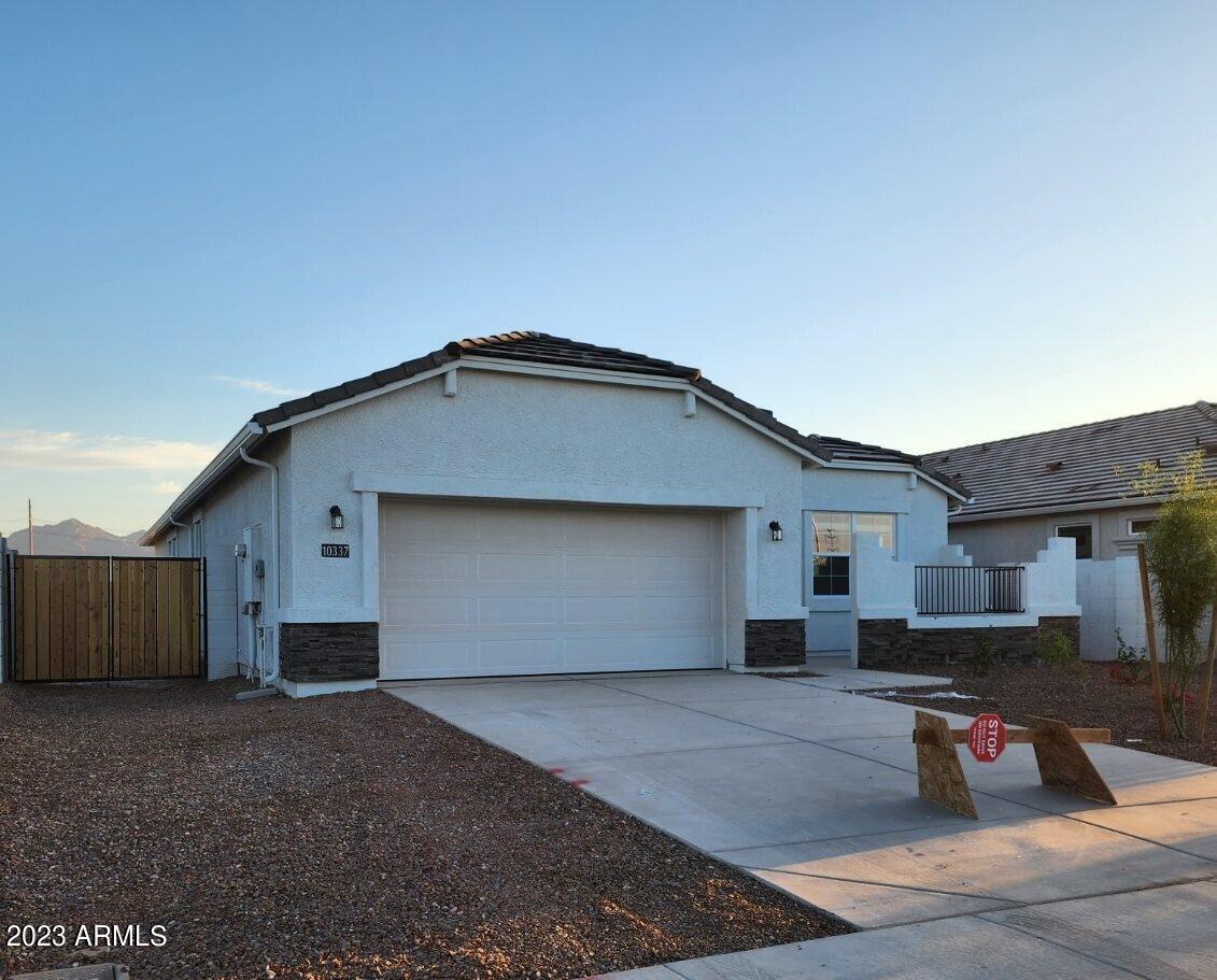 10337 W Gaby Rd., Tolleson, AZ 85353