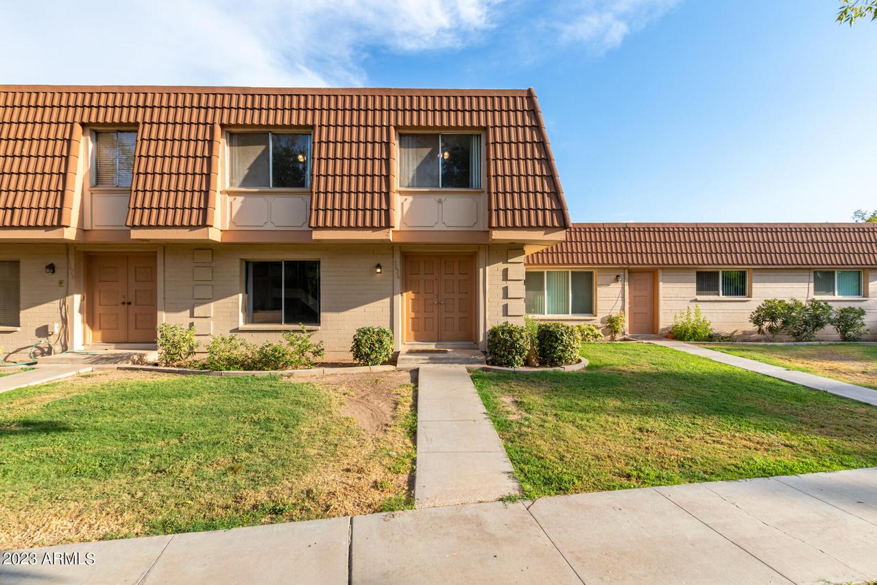 1626 E Donner Dr., Tempe, AZ 85282