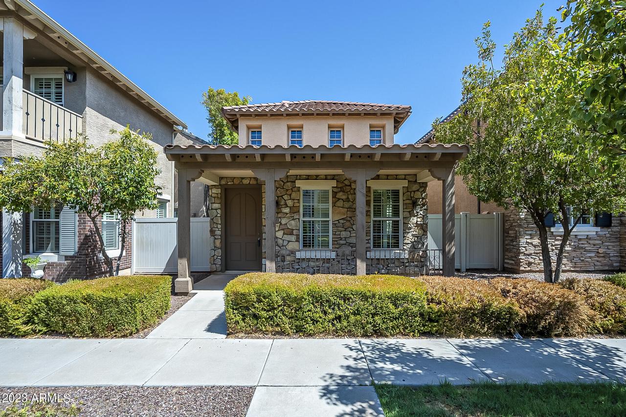 3881 E Gideon Way, Gilbert, AZ 85236