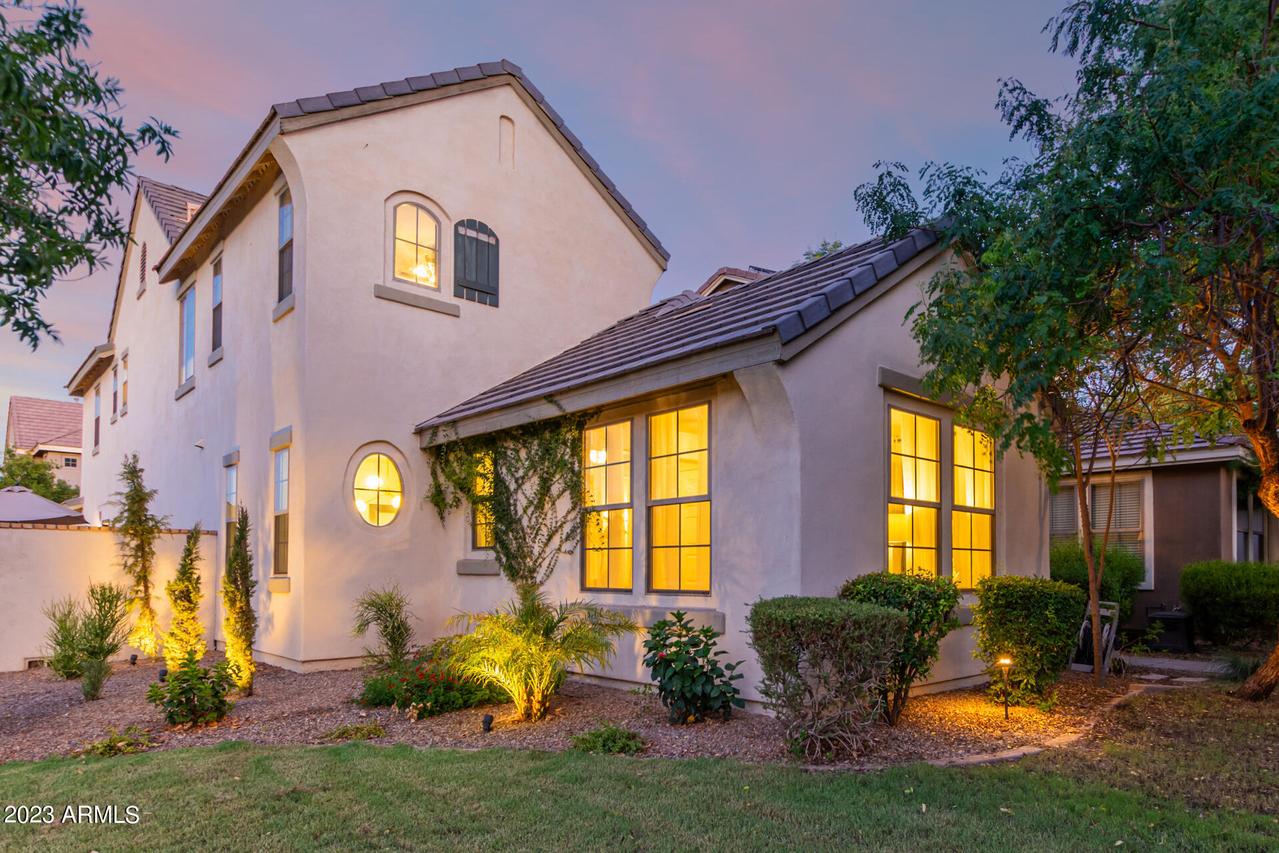 15439 W Dreyfus St., Surprise, AZ 85379