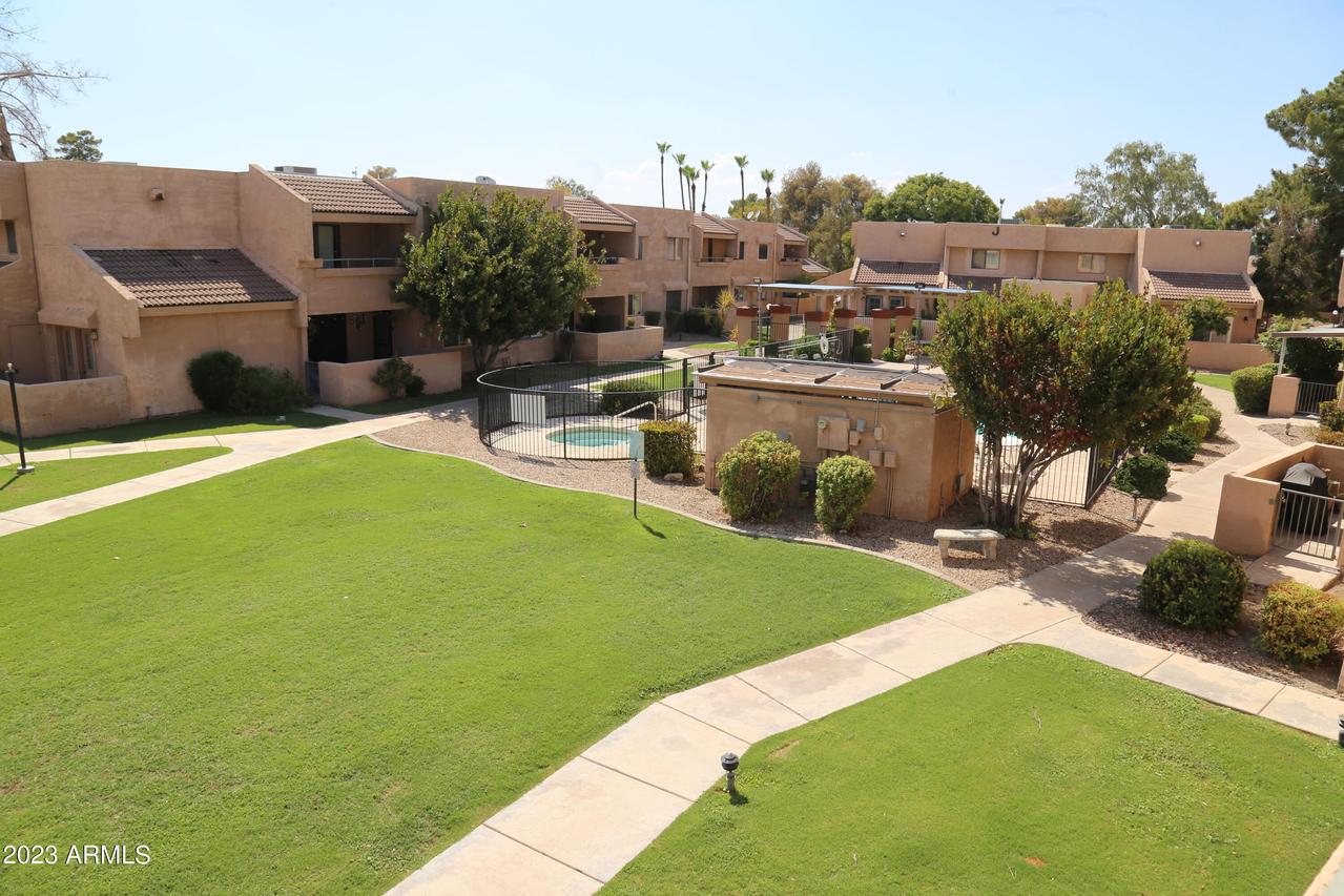 10828 N Biltmore Dr. #227, Phoenix, AZ 85029