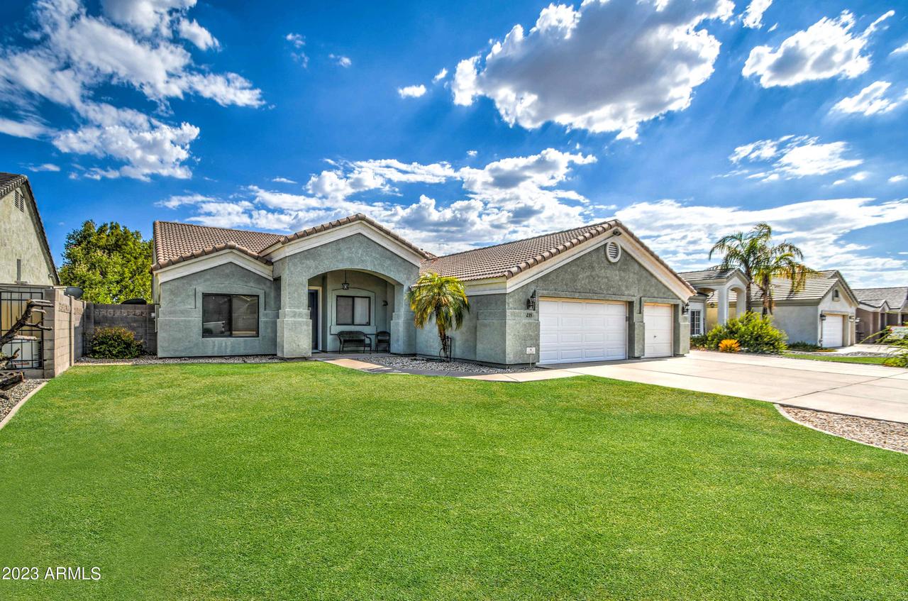 235 E Leland St., Mesa, AZ 85201