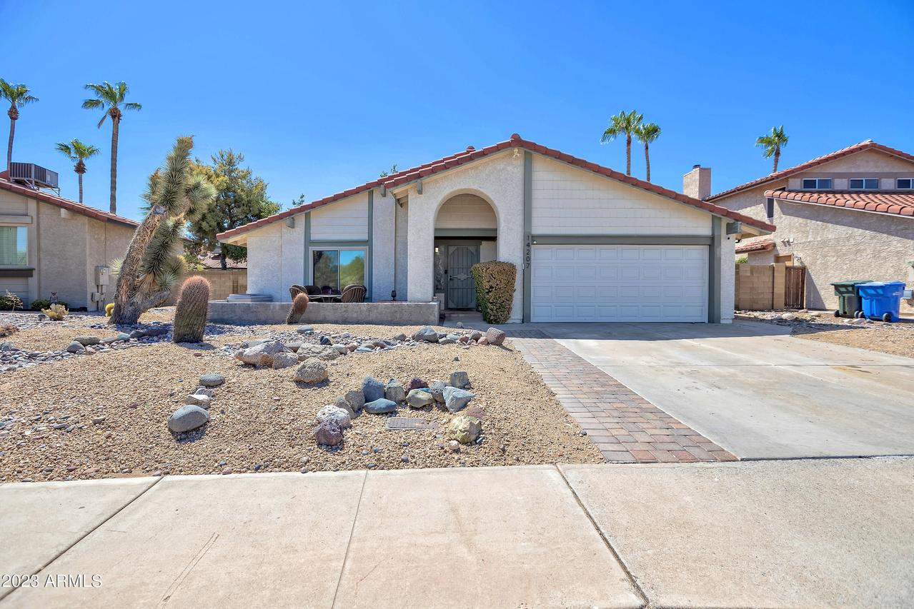 14207 N 20th St., Phoenix, AZ 85022