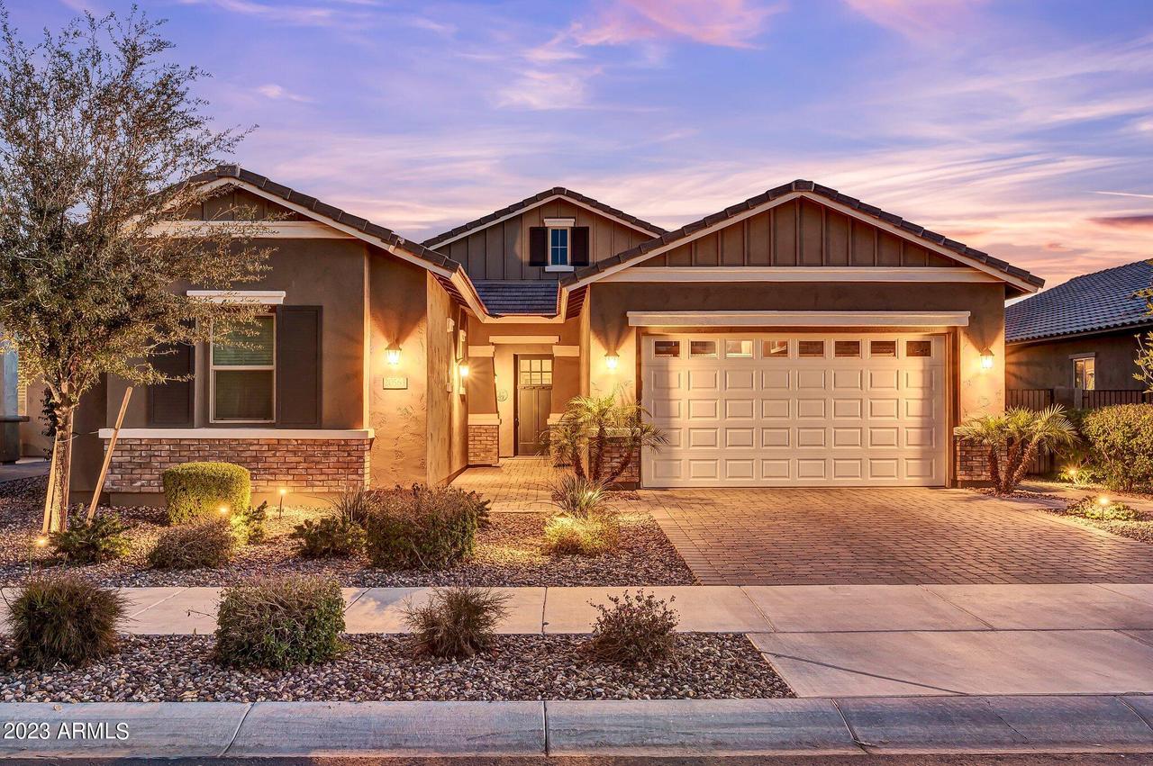 20563 E Carriage Way, Queen Creek, AZ 85142