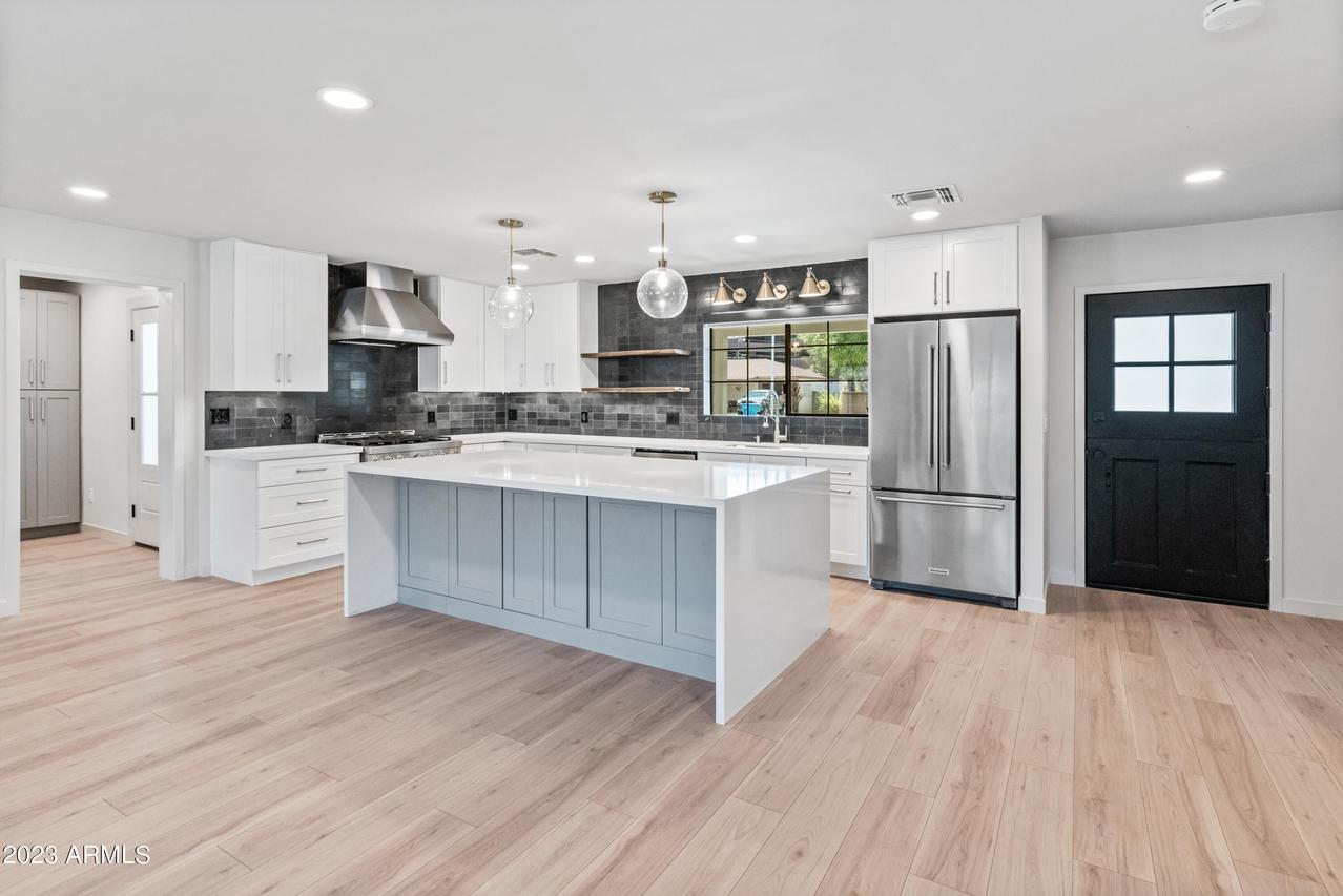 4302 E Catalina Dr., Phoenix, AZ 85018