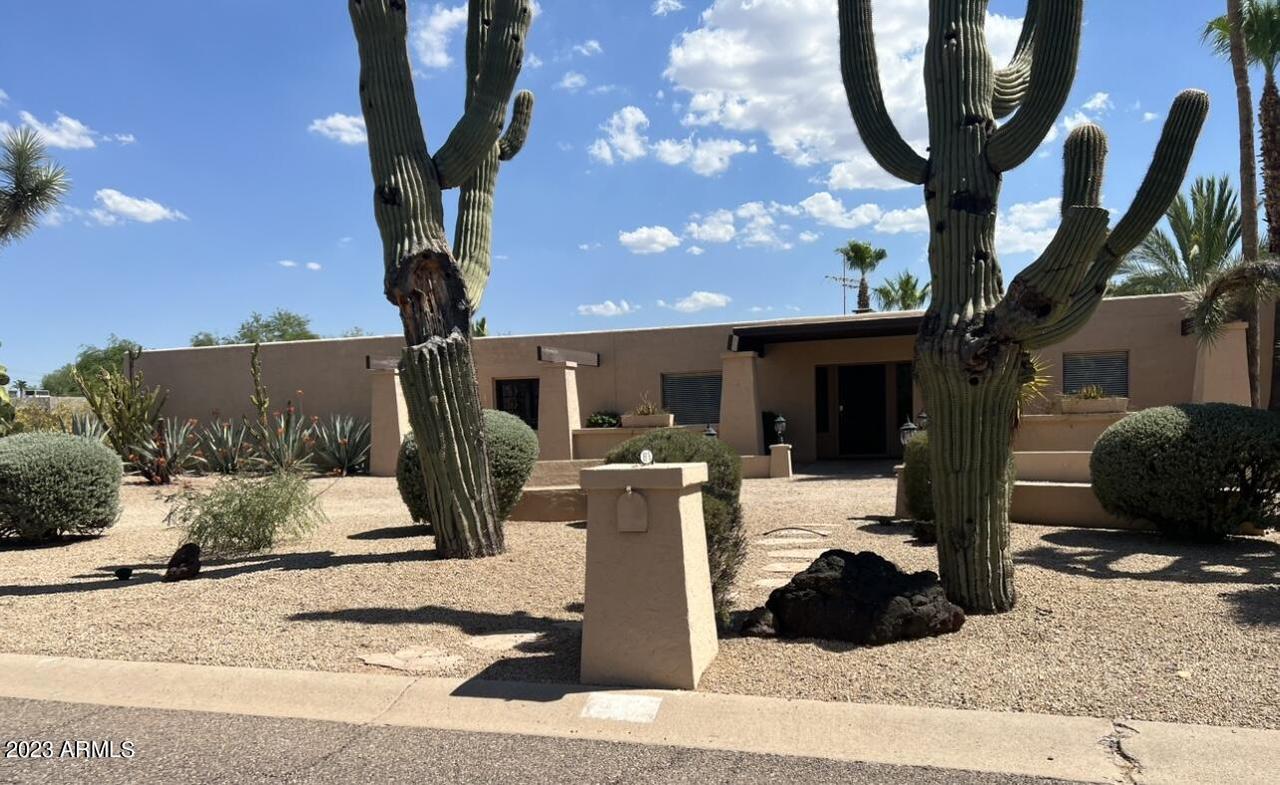 8619 E Jenan Dr., Scottsdale, AZ 85260