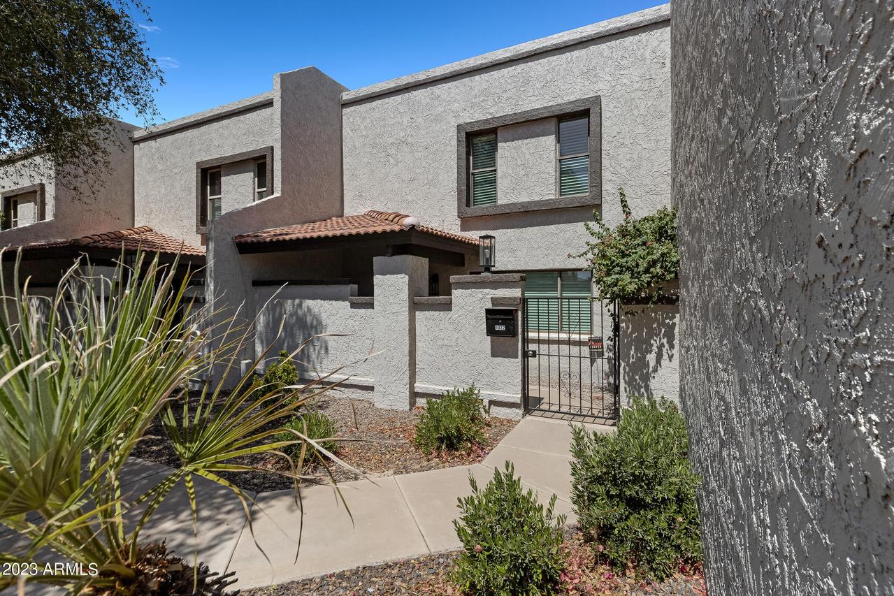 4922 N 74th St., Scottsdale, AZ 85251