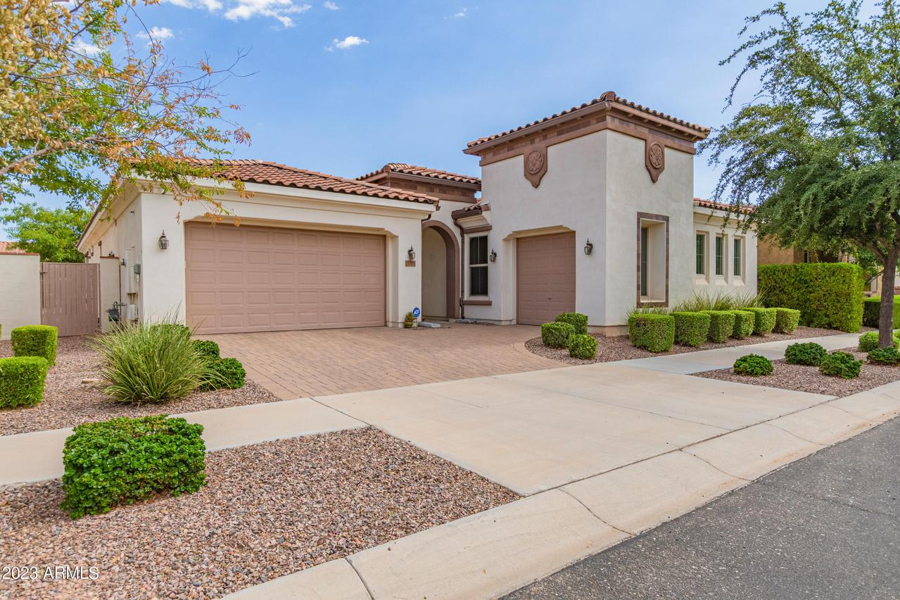 10358 E Radiant Ave., Mesa, AZ 85212