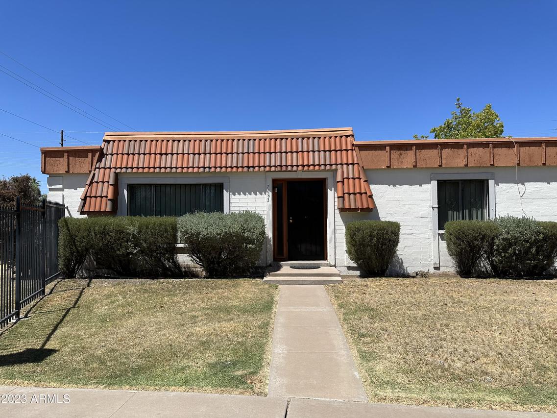 7883 N 49th Ave., Glendale, AZ 85301