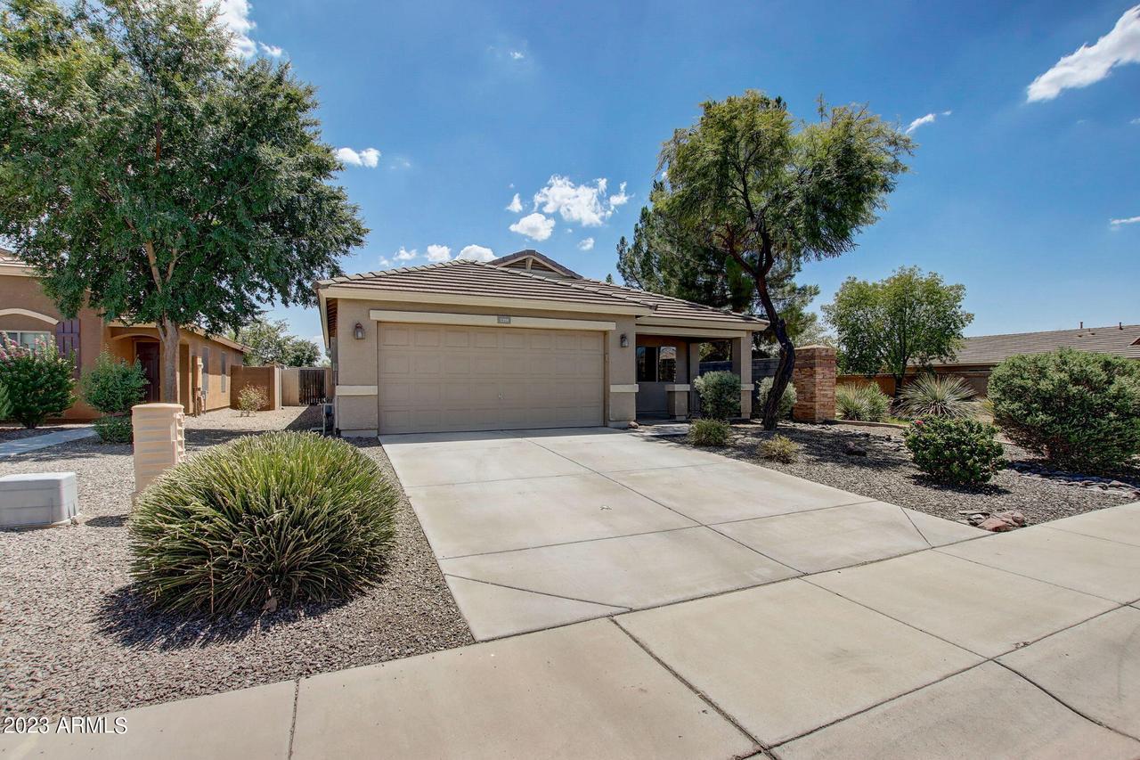 1359 W Danish Red Trail Tr., San Tan Valley, AZ 85143