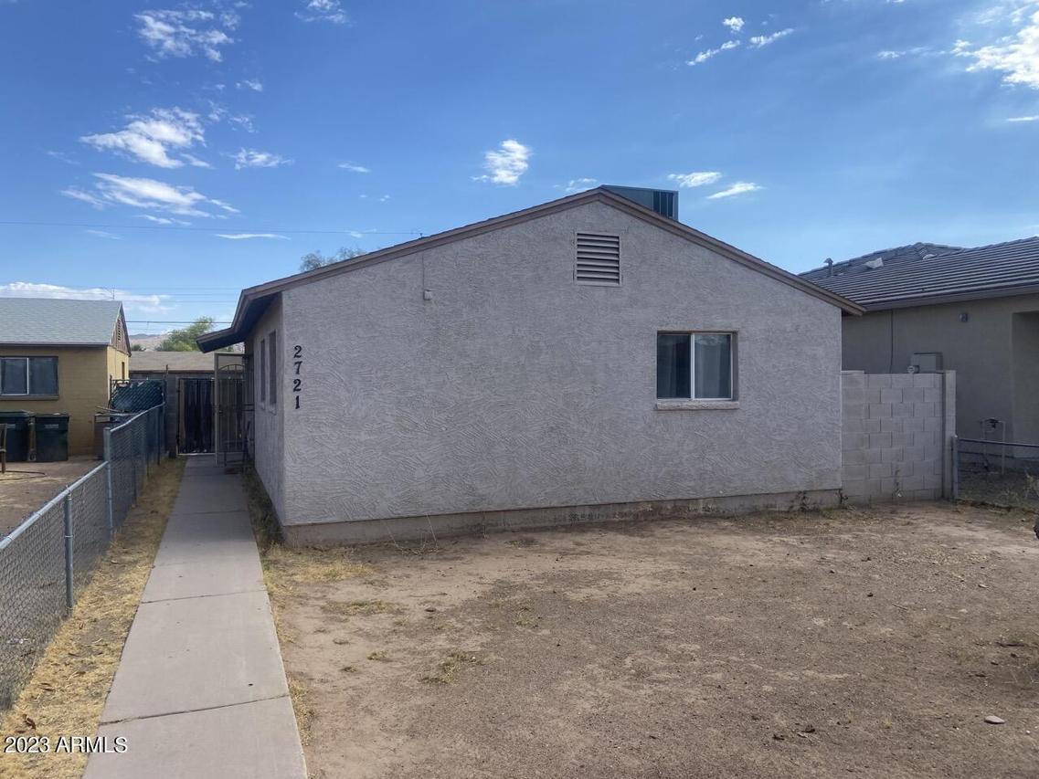 2721 E Wier Ave., Phoenix, AZ 85040