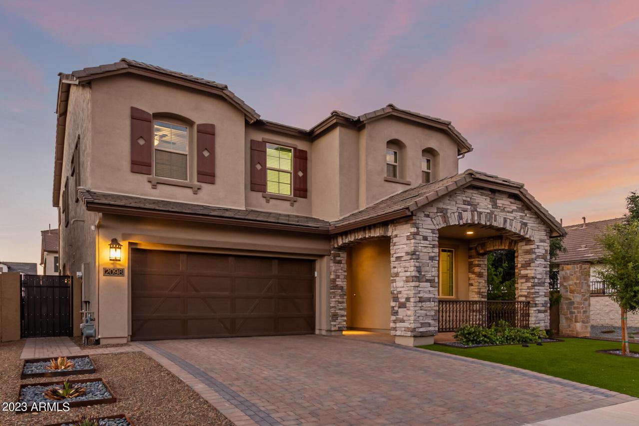 2098 E Warbler Rd., Gilbert, AZ 85297