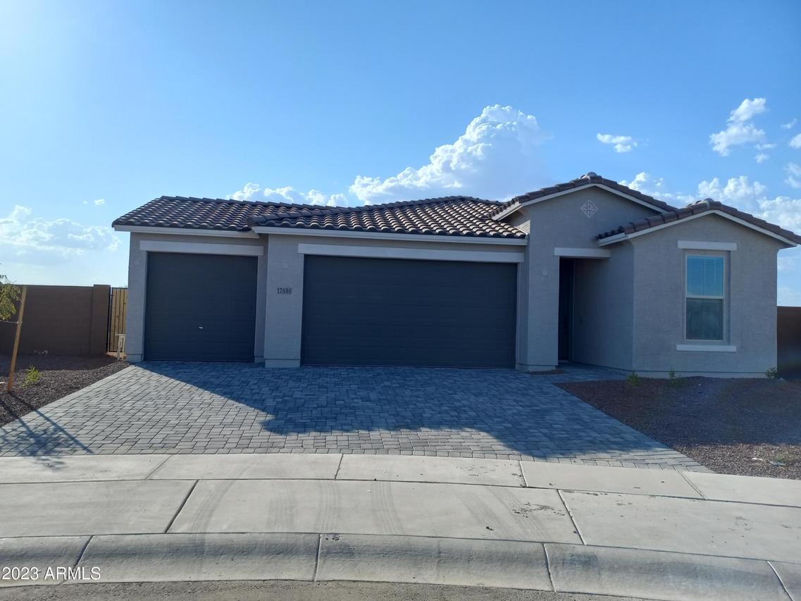 17886 W Red Fox Rd., Surprise, AZ 85387