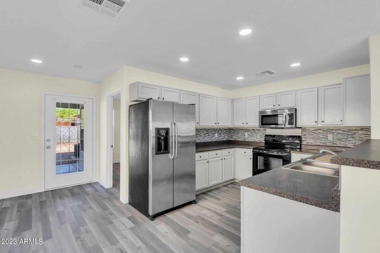 106 W Marguerite Ave., Phoenix, AZ 85098