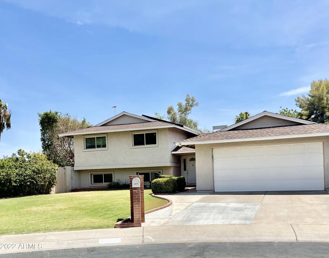 5619 W Carol Ann Way, Glendale, AZ 85306