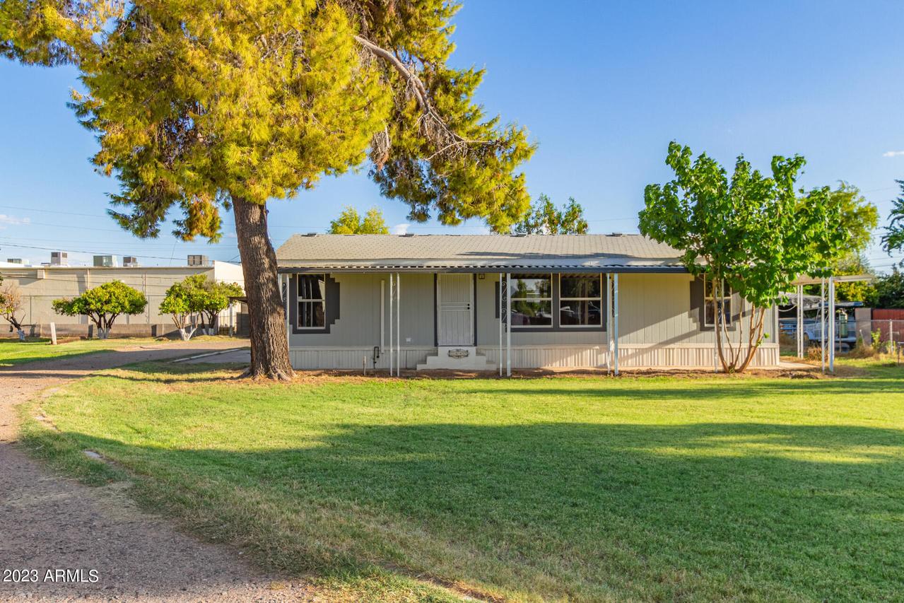 2847 E Kramer St., Mesa, AZ 85213