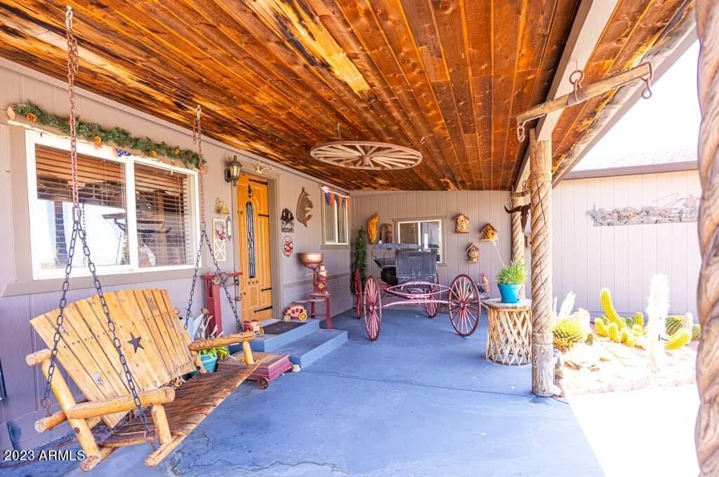 29125 S State Route 89, Congress, AZ 85332