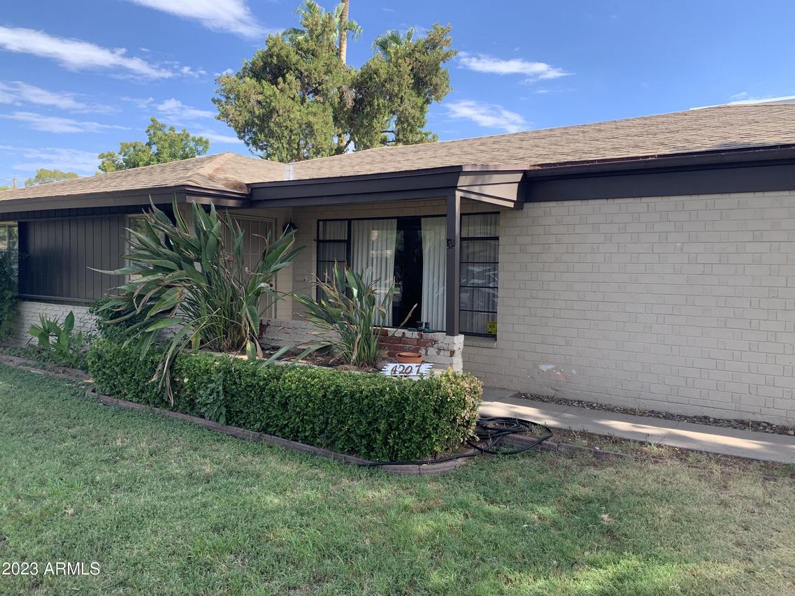 4207 E Catalina Dr., Phoenix, AZ 85018