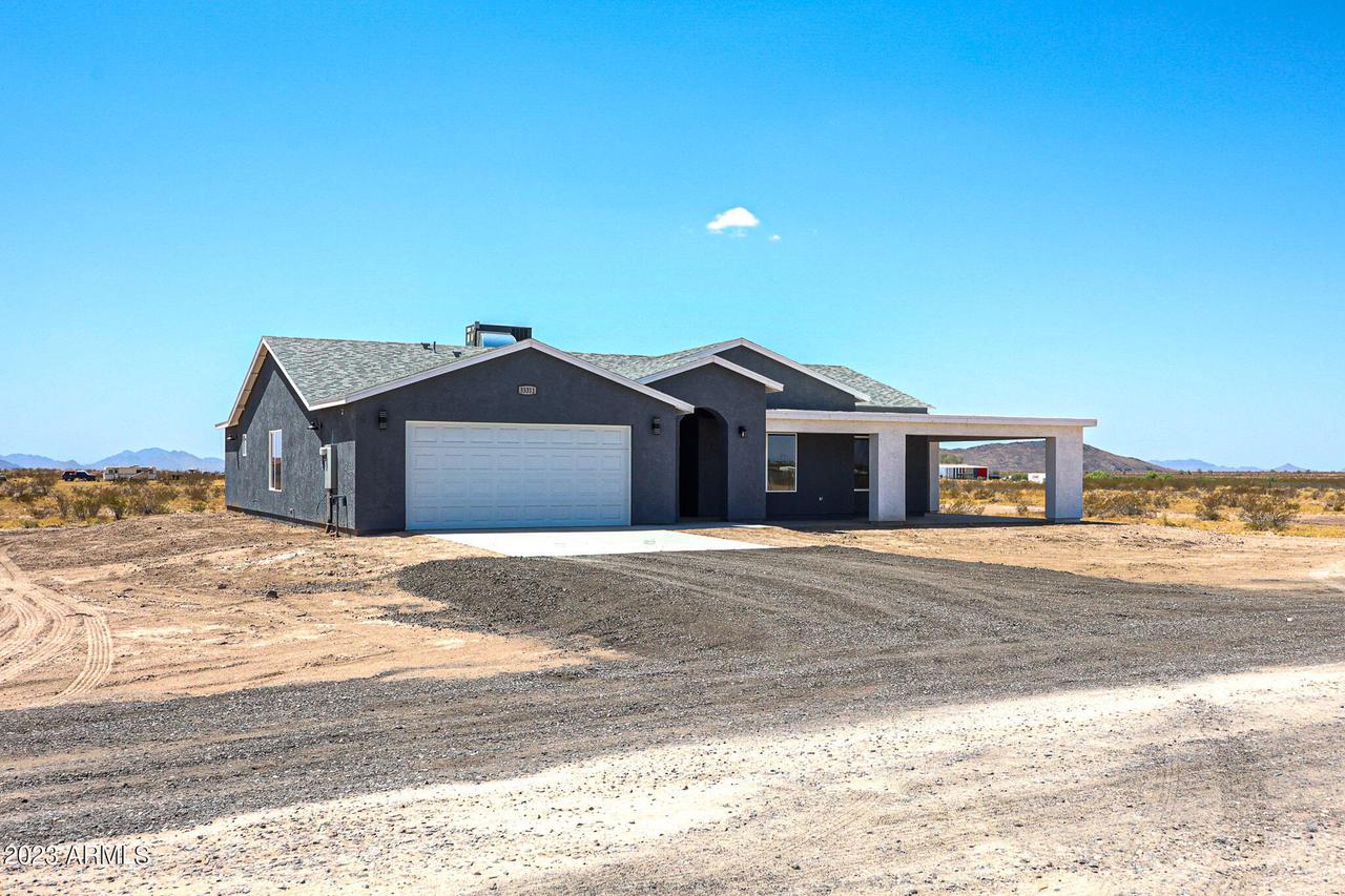 33311 W Ardmore Rd., Tonopah, AZ 85354