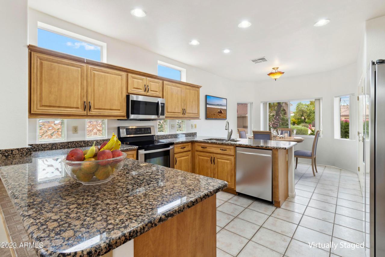 21626 N 154th Ln., Sun City West, AZ 85375