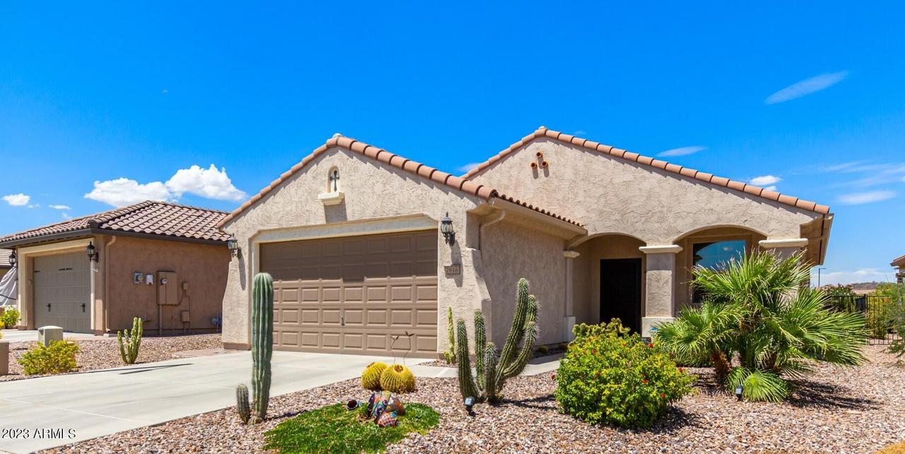 7816 W Saratoga Way, Florence, AZ 85132