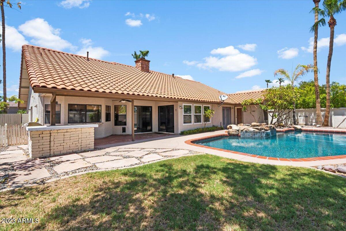 1101 N Peppertree Dr., Gilbert, AZ 85234