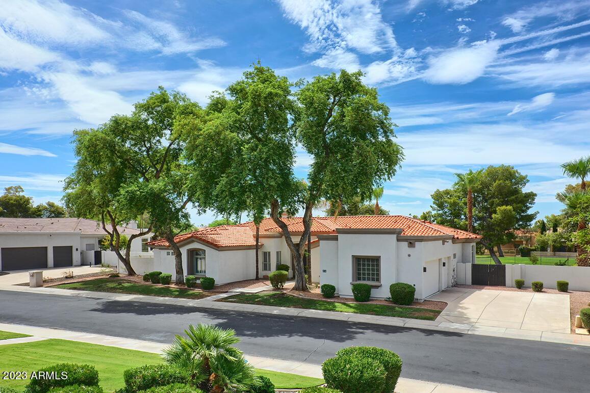 8327 E Sunnyside Dr., Scottsdale, AZ 85260