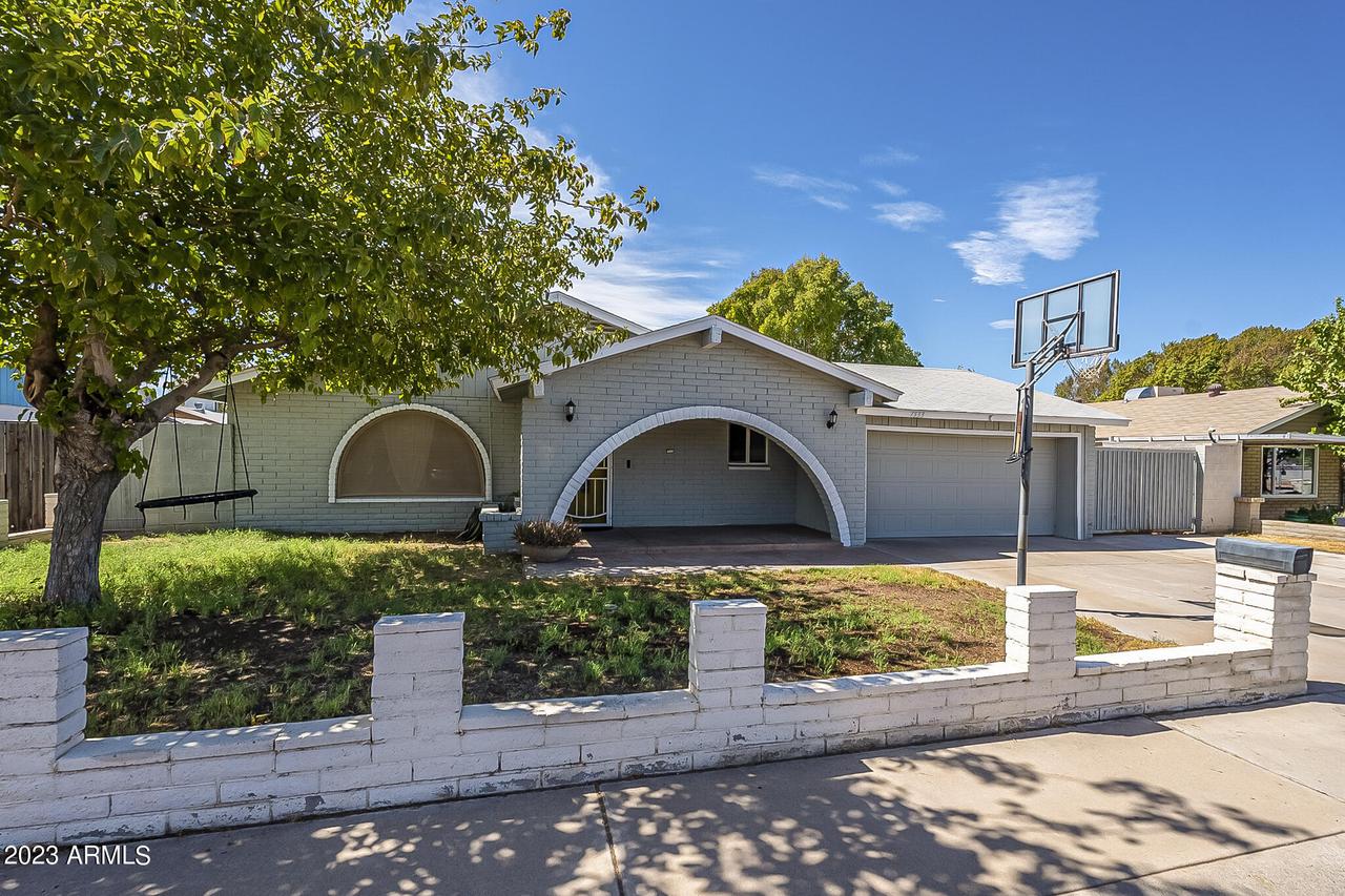 7333 W Cavalier Dr., Glendale, AZ 85303