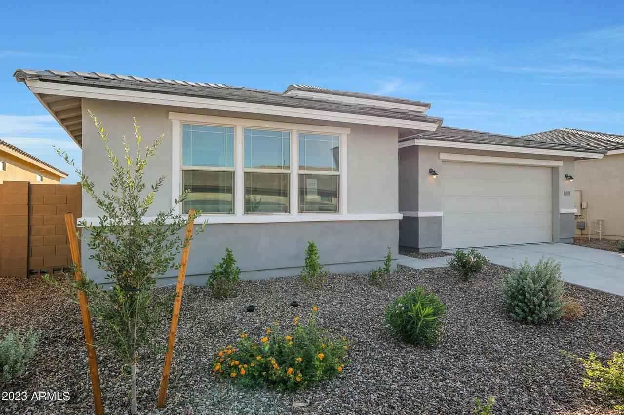 5059 N 182nd Ave., Litchfield Park, AZ 85340