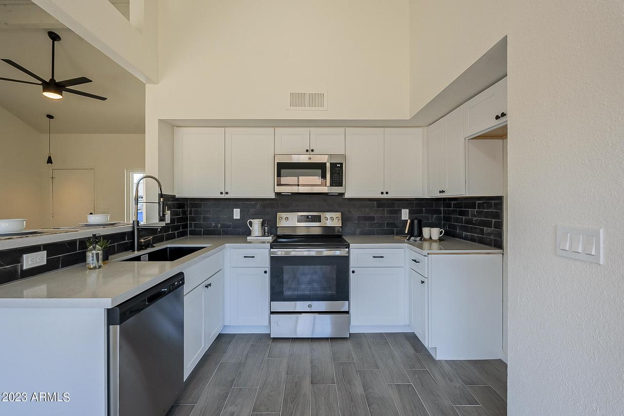 2246 W Runion Dr., Phoenix, AZ 85027