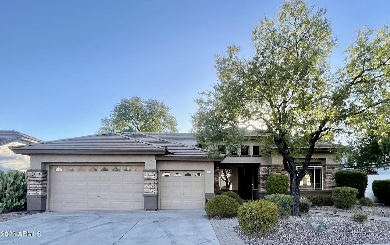 2740 S Honeysuckle Ln., Gilbert, AZ 85295