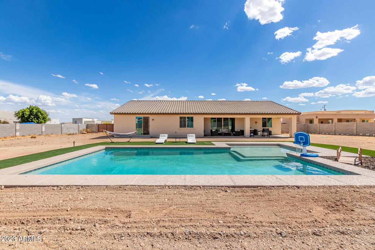 15408 W Bobwhite Way, Surprise, AZ 85387