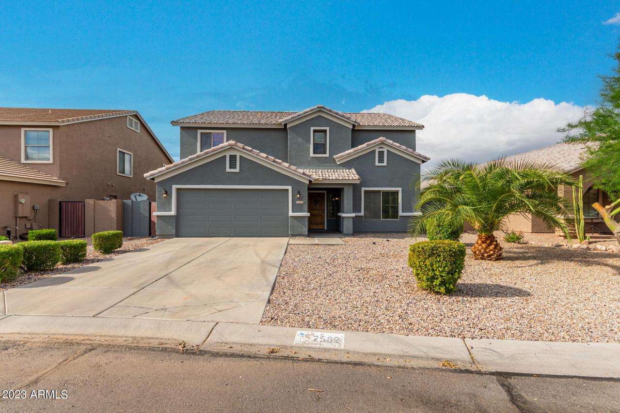 2582 E Desert Rose Tr., San Tan Valley, AZ 85143