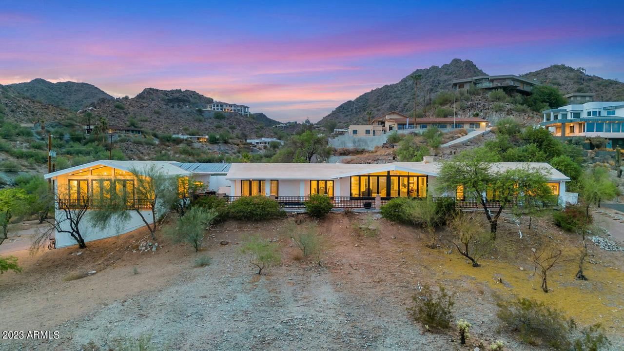 3636 E Lincoln Dr., Phoenix, AZ 85018