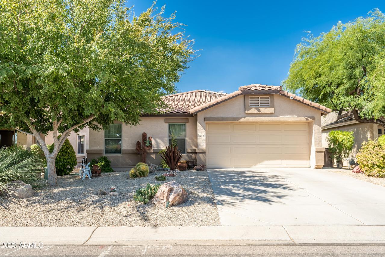 1062 E Saddle Way, San Tan Valley, AZ 85143