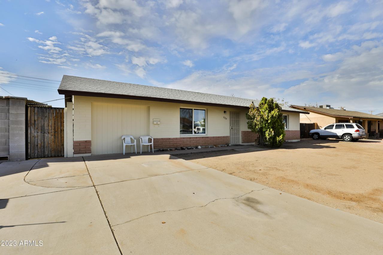 8219 W Piccadilly Rd., Phoenix, AZ 85033