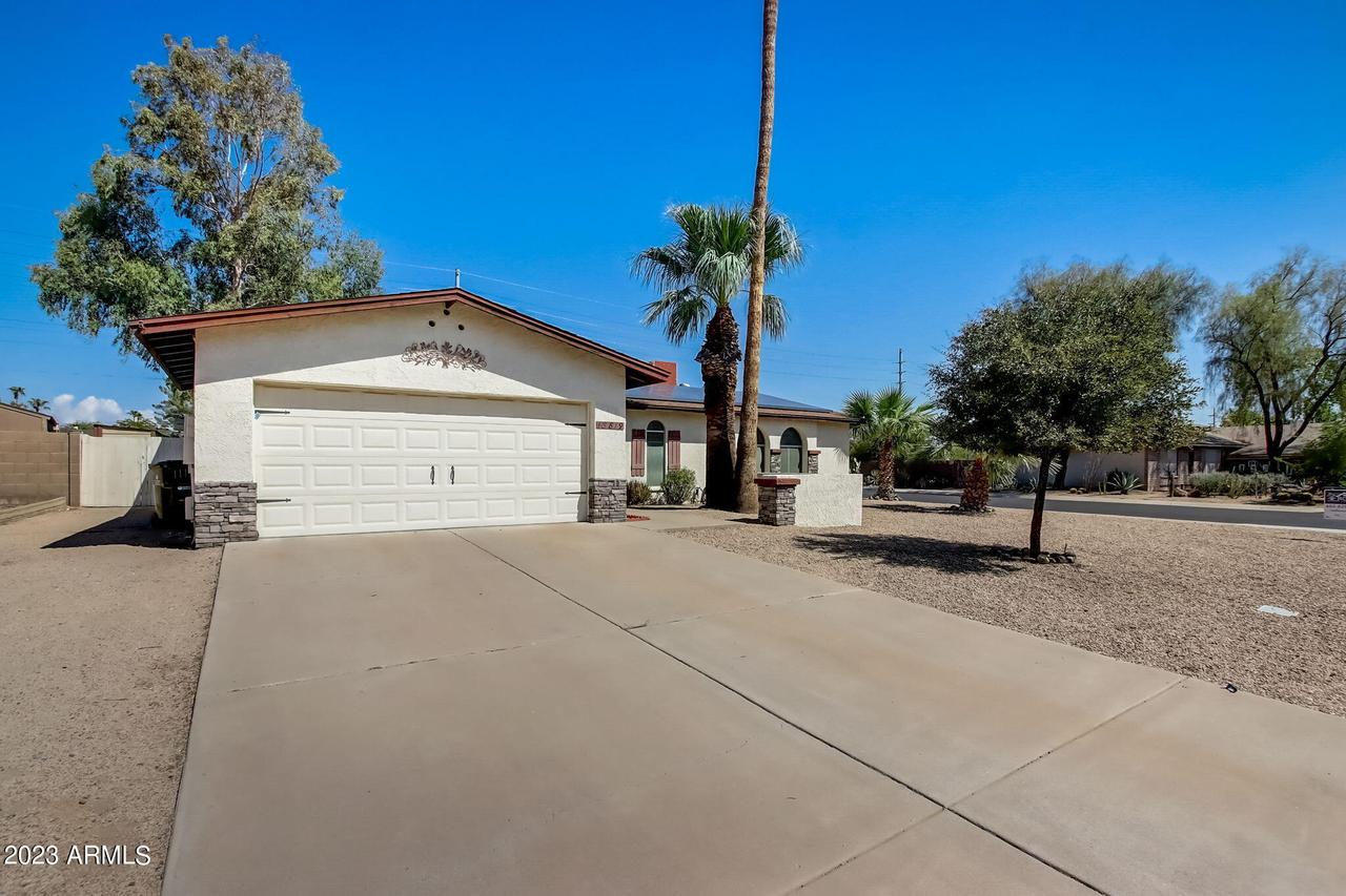 18819 N 31st Dr., Phoenix, AZ 85027